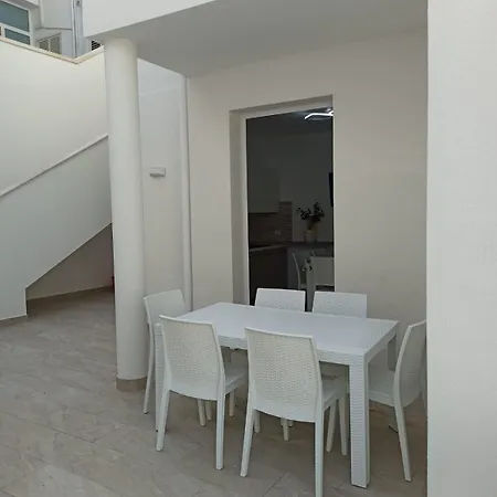 Sea Apartment